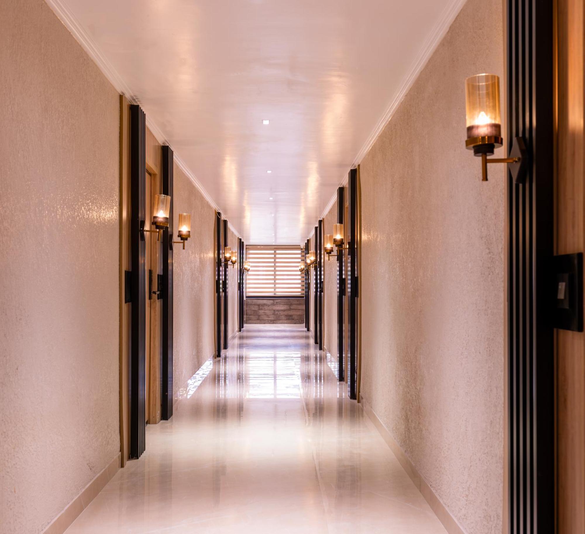 Alpine Hotel And Villas 达兰萨拉 外观 照片